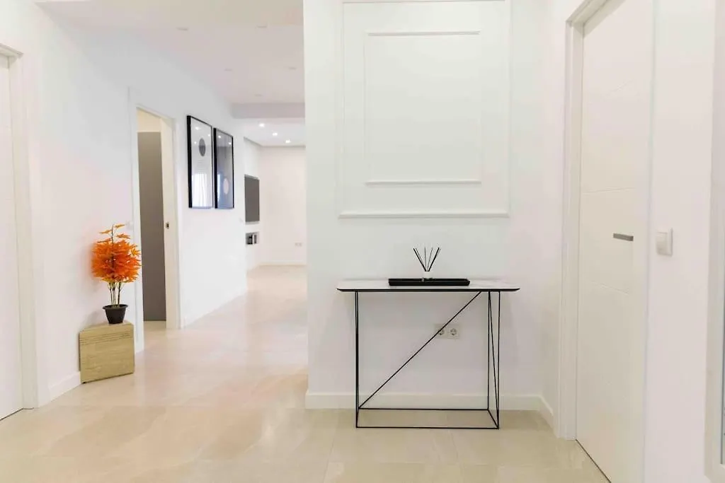 Modern 3-Bed Apartment In Heart Of Torremolinos